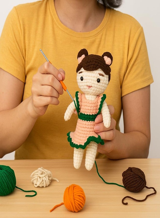 سوترا دمية كروشيه يدوية الصنع من سوترا بفستان خوخي وأخضر | لعبة أميغورومي صوفية ناعمة | هدية يدوية الصنع للأطفال، وديكور غرفة الأطفال والمنزل - Image 5